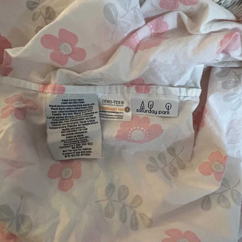 Saturday Park Sheet Set Flat Fitted Twin Cases Cutout Floral Pink Grey‎ White